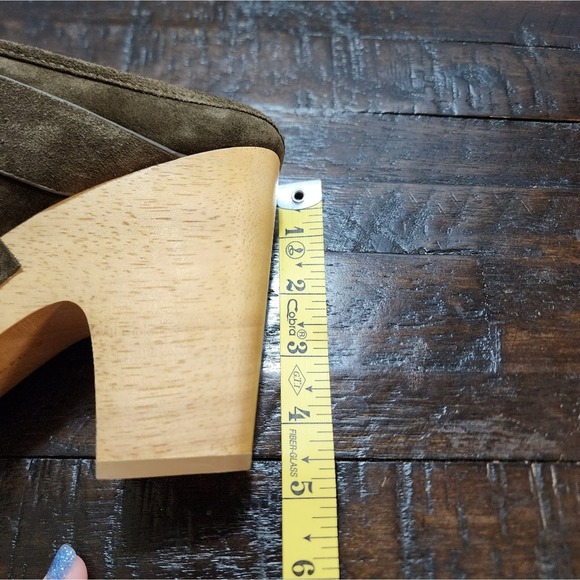 Veronica Beard military green Dacey Suede studded Clogs women's size 9 new - Picture 9 of 9